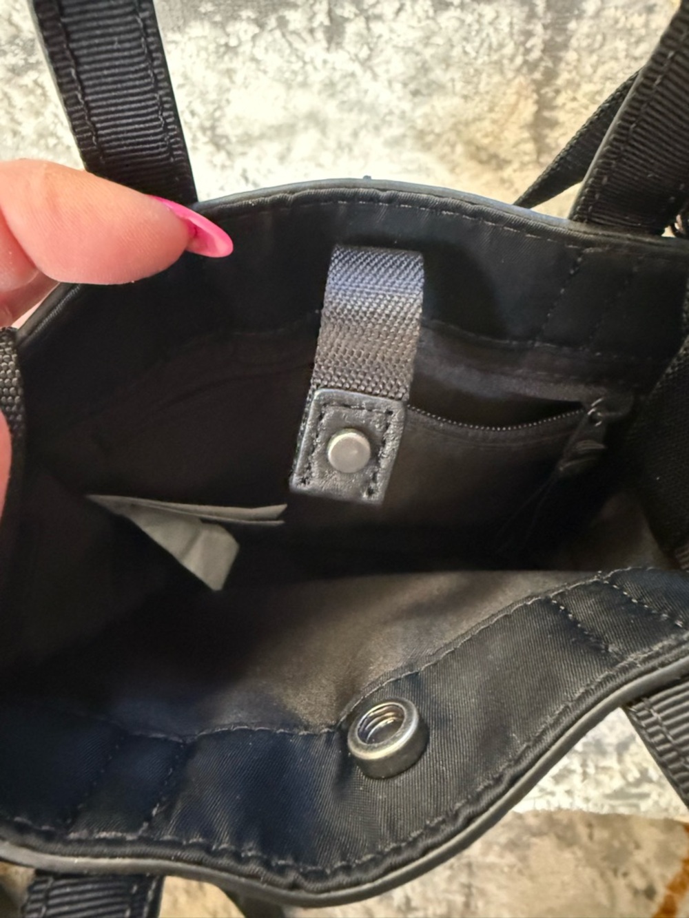 lululemon athletica Black Mini Tote Crossbody - Picture 4 of 4